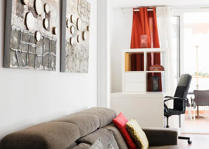 Aparteasy - Private Terrace, 3-Bedroom Apartment