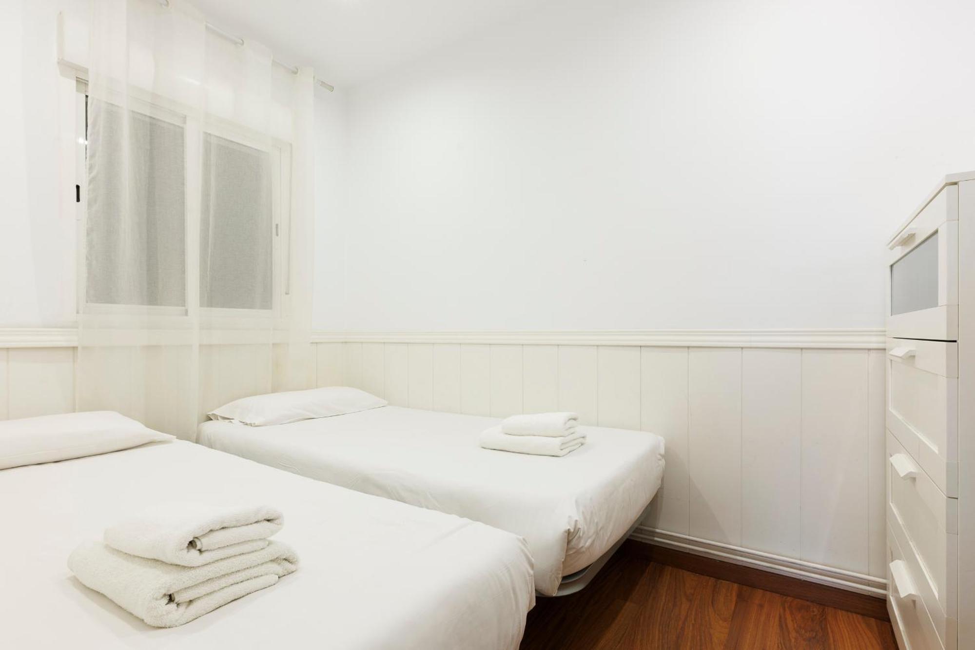 Appartement Aparteasy - Private Terrace, 3-bedroom